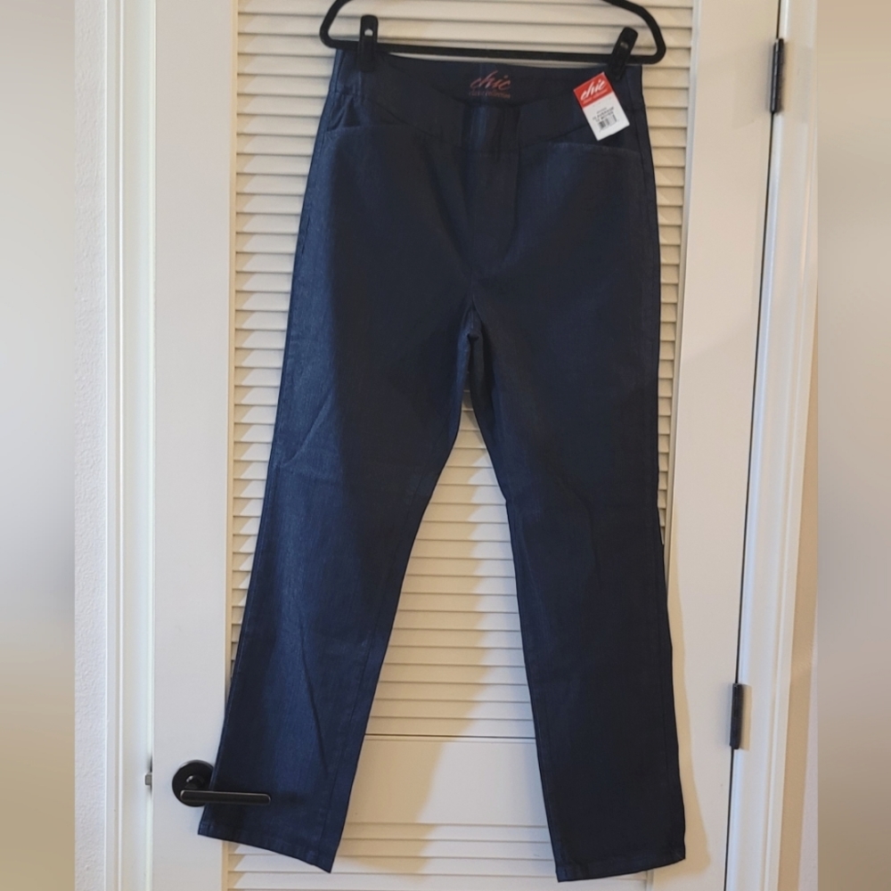 Chic Classic Collection- (NWT) Dark Blue Denim Skinny Jeggings With Pockets